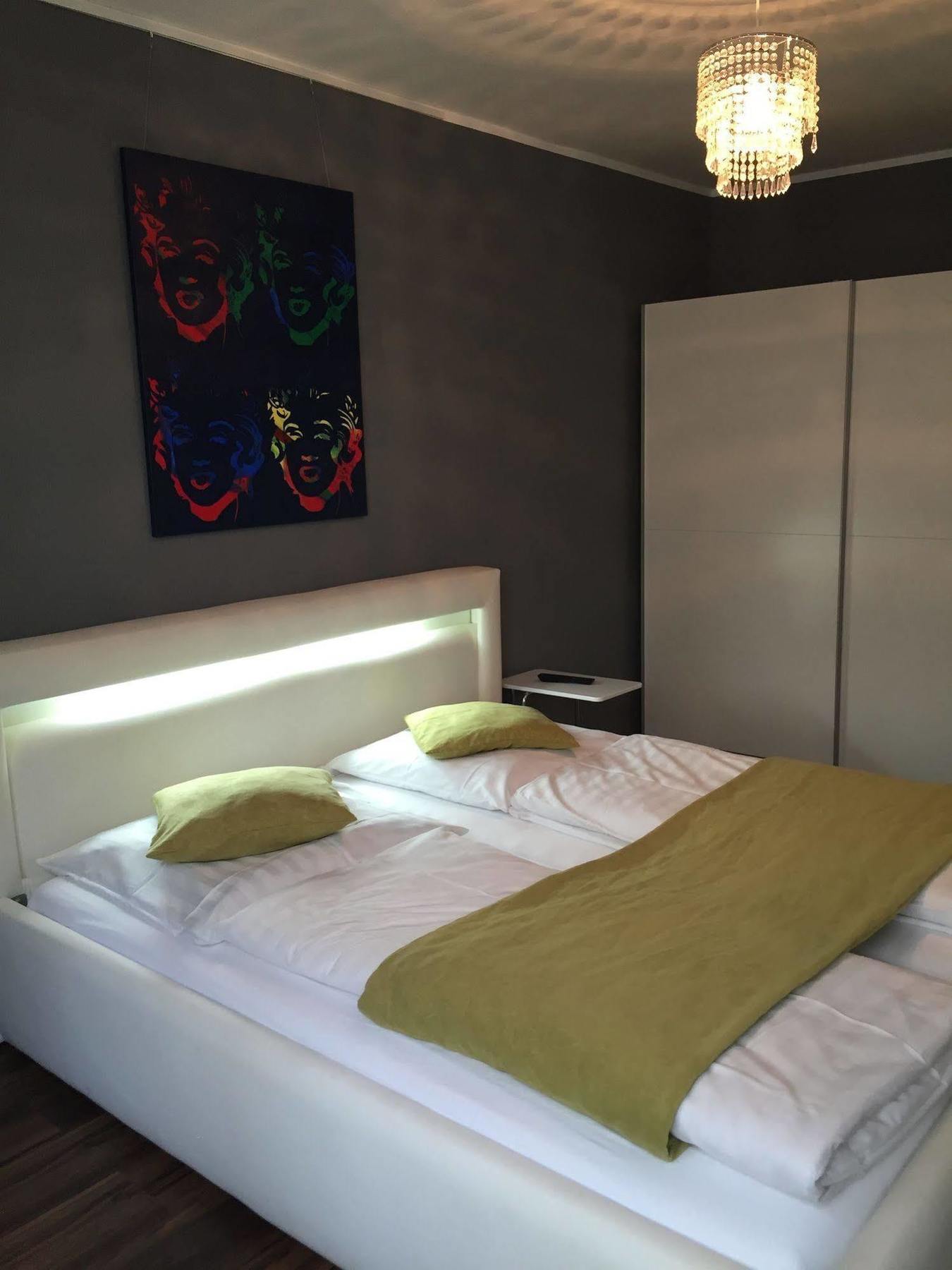 First Domizil Apartment Köln Ngoại thất bức ảnh
